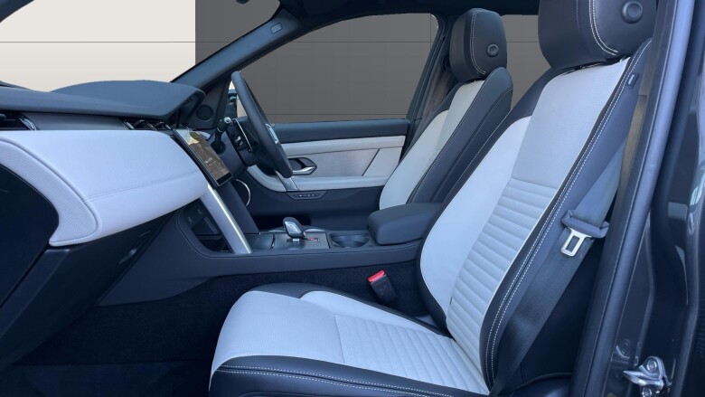 Land Rover Discovery Sport 2.0 D200 Dynamic SE 5dr Auto [5 Seat] Diesel Station Wagon